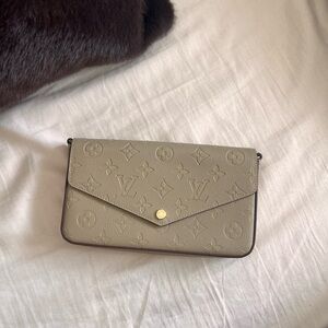 Louis Vuitton Beige Monogram Clutch